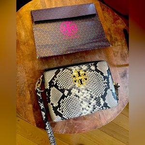 Tory Burch Wristlet with gift wrapping